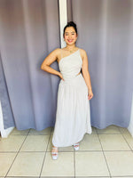 Vestido asimetrico con tirantes en espalda corta A beige