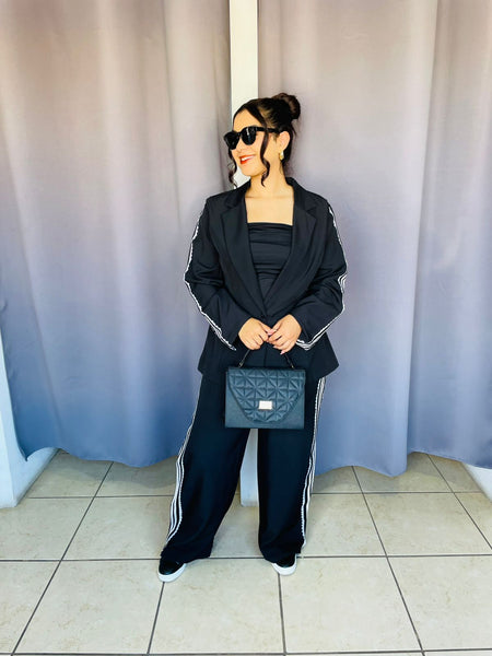 Conjunto de saco con detalles en costados negro