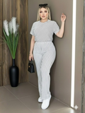 Conjunto de blusa con estampado de lineas,  short y pantalon tela crepe blanco