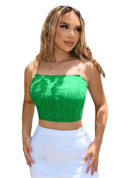 Top de tubo verde con broches al frente y textura de ondas