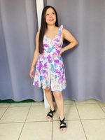 Vestido con estampado floral olan en tirante corte A  lila