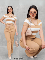 Conjunto de blusa de rayas con cuello V y pantalon beige
