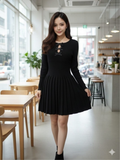 Vestido con 3 moños corte A color negro