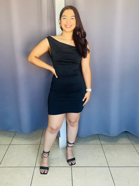 Vestido de tirates pegado negro