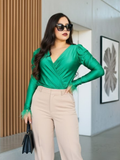 Pantiblusa cruzada de cuello V con detalle de plumas en manga VERDE