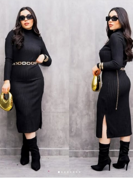 Vestido de cuello y manga larga de lineas  Negro