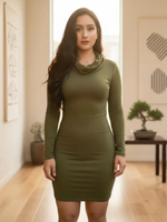 Vestido de licra de manga larga y cuello alto -Verde
