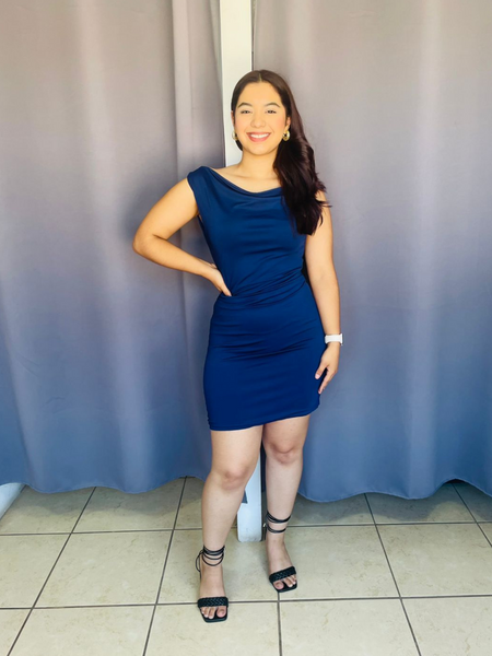 Vestido de tirates pegado azul marino