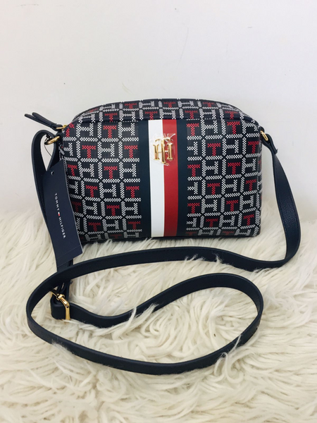 Bolsa Tommy Hilfiger rojo con azul y negro Success Boutique Cuu