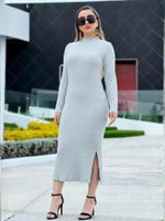 Vestido de cuello y manga larga de lineas  Gris