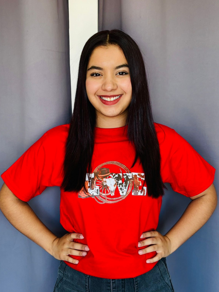 Playera vaquera roja con estampado de LOVE