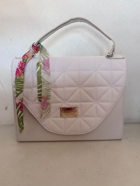 Bolsa blanca con liston verde