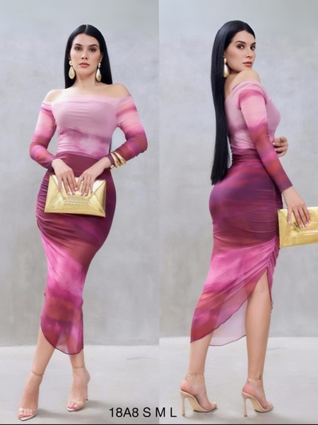 Vestido con estampado marmoleado de manga larga rosa