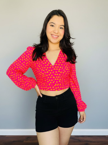 Blusa escote V con estampado de corazones Fiusha