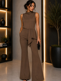 Conjunto de blusa con caida de satin y pantalon de campana café obscuro