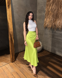 Falda lisa de satin verde lima