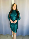 Vestido de lentejuela con cuello de tortuga verde