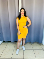 Vestido con encaje en manga y cuello circular Amarillo