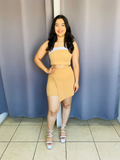 Conjunto de falda y top con rayas blancas beige