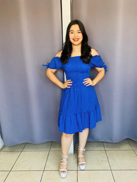 Vestido escote A con elastico en la cintura estampado de lunares azul