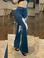 Pantalon de mezclilla de campana rasgado azul medio