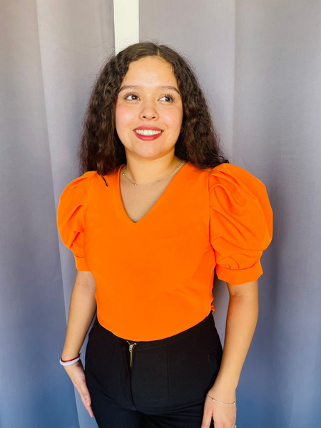 Blusa con escote V y manga bombacha naranja